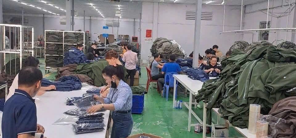 Clothing Label Requirements for US, EU & UK: Private Label Guide
